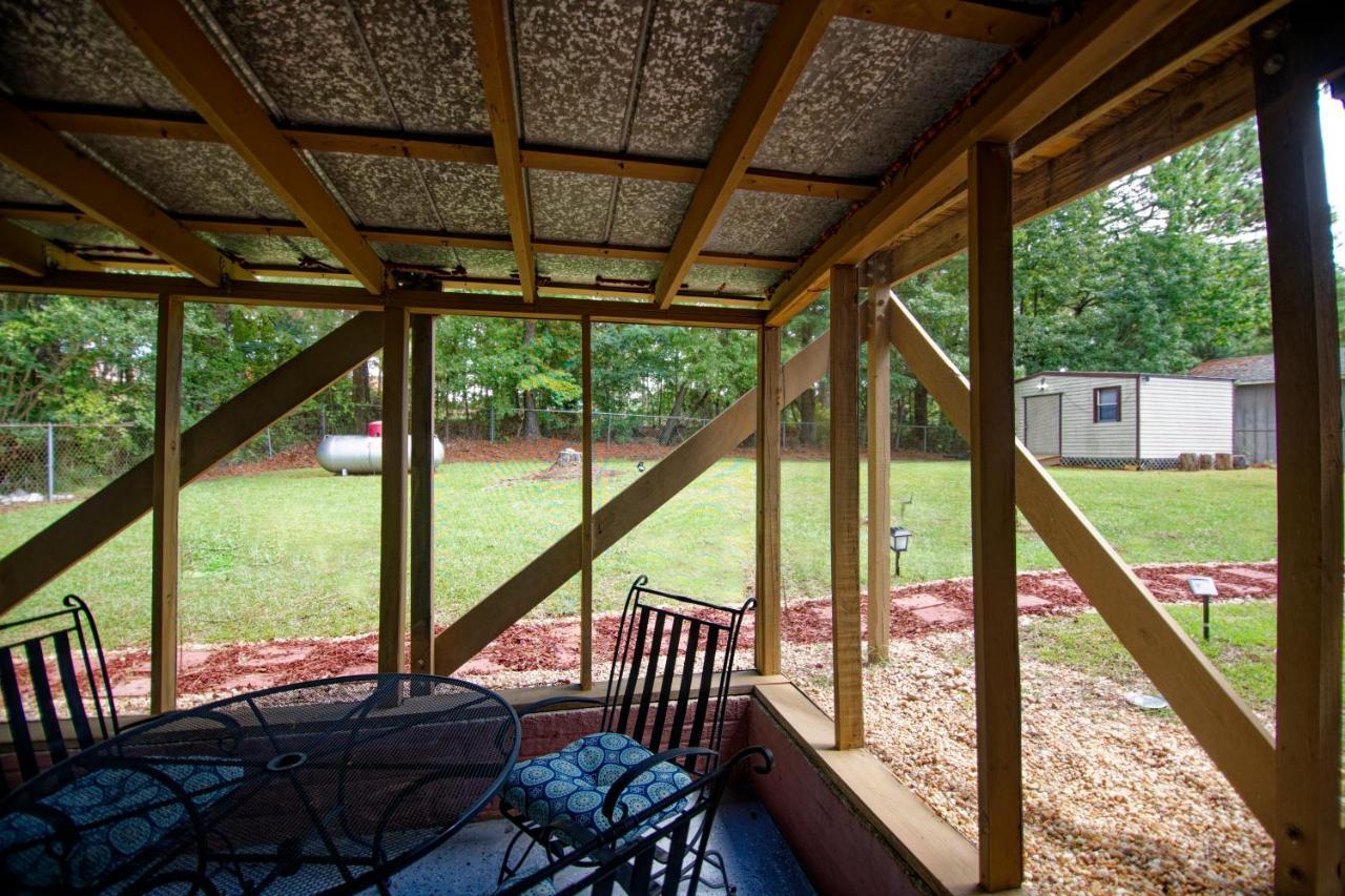 Pine Forest Zen Cottage - 10 Min To Fort Bragg Fayetteville Exterior foto